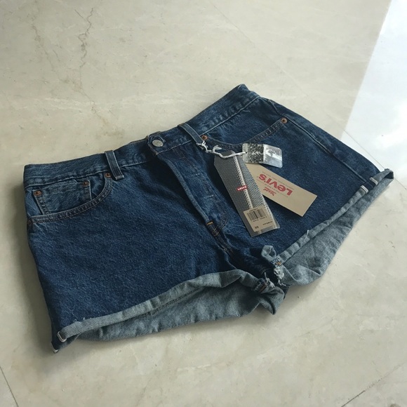 🔥NWT LEVI'S Vintage Inspired Jean Shorts - Picture 3 of 7